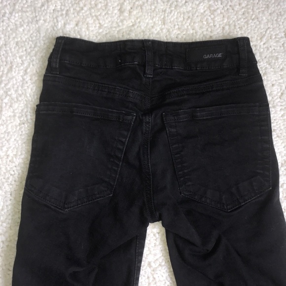 black jeans with rips in knees - Picture 4 of 5